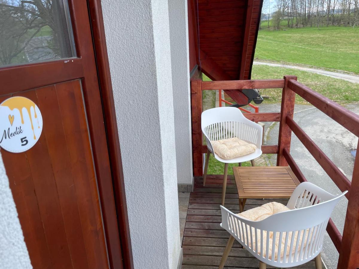 Včelí chata Mirda Pirda Dolní Moravice Exterior foto